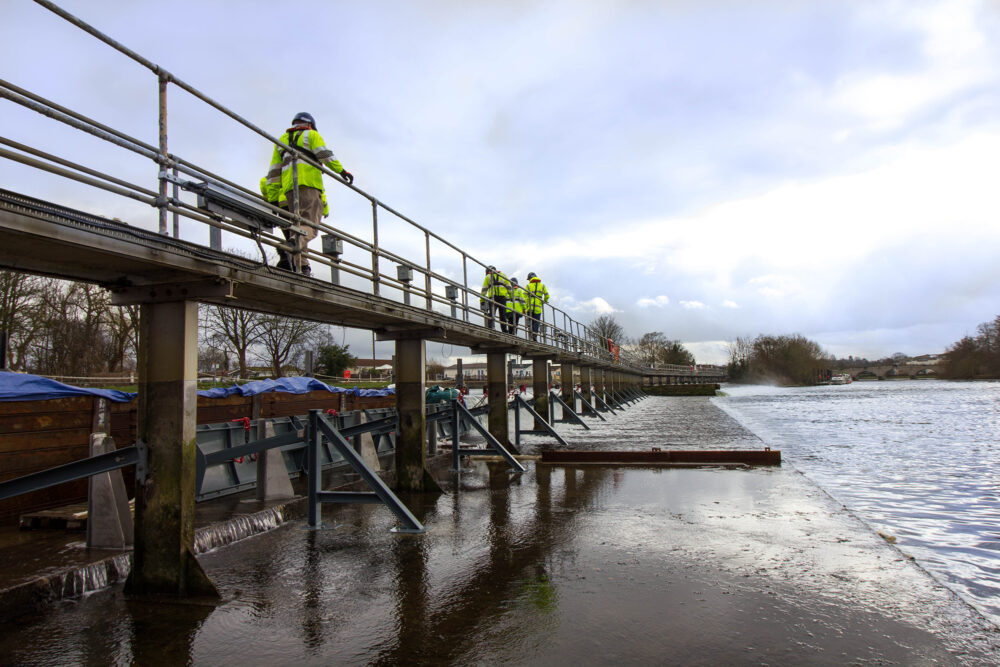 Chertsey_weir