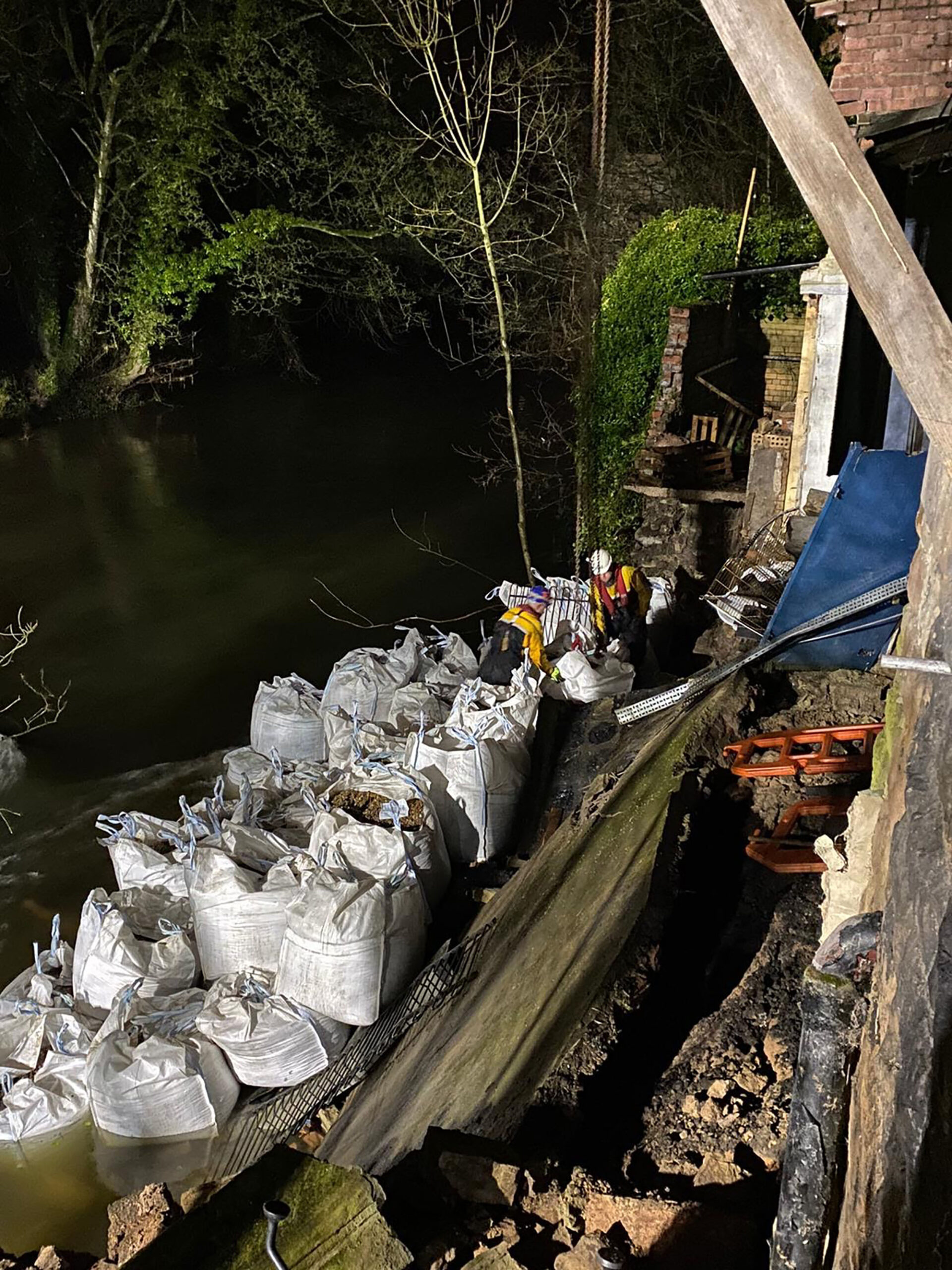 Matlock - emergency flood repair work Feb 28 2022 (2)