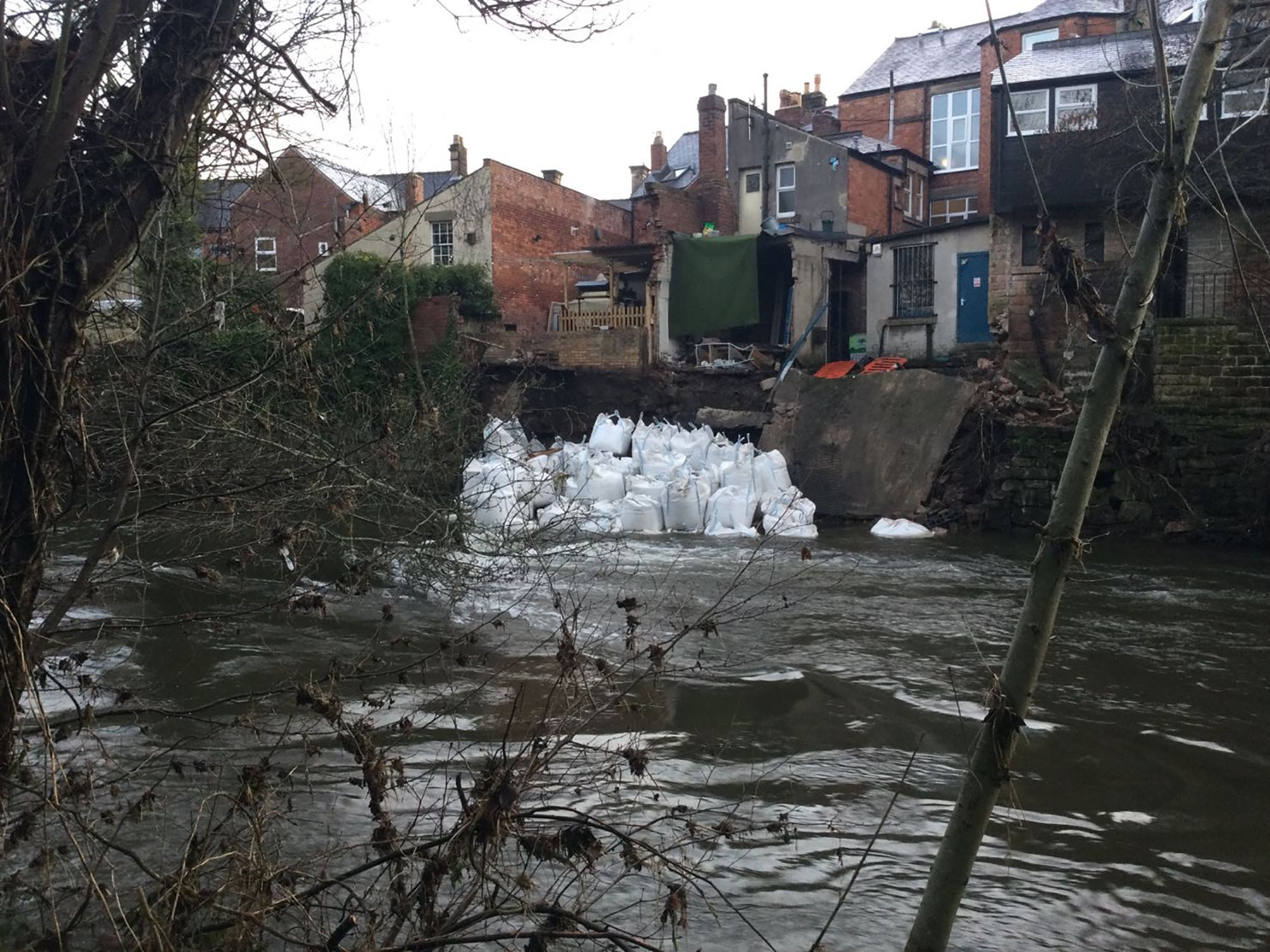 Team acts quickly to protect riverside properties